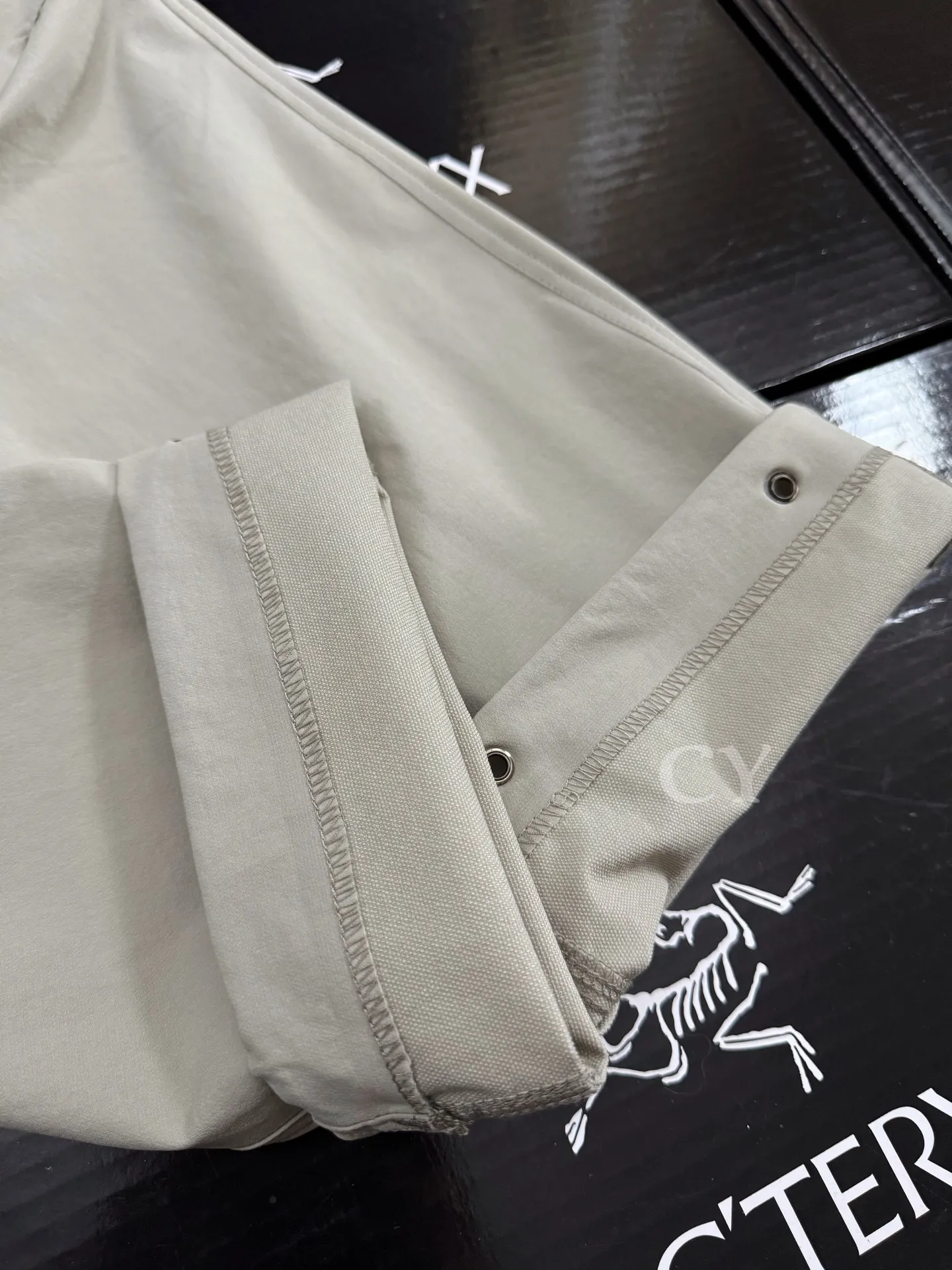 F 04 Arcteryx GAMMA Quick Dry Pant ： /ARCTERYX ： ： gama ： Breathable， ： ： ：3D logo ： ： Classic ！ + ！！！ ！ ， ！ ！ ， ！ Breathable ！ ， Breathable， ！ ！ ！Breathable ！ ！ + ， ！ ，3 ， ！ ！ ！ ！ ！ Versatile！ ： :Black Navy Blue Gray Khaki Size: s-XXXL : 81 84 90 96 102 : 98 100 102 104 106 s 100 M 90-120 L 120-140 XL 140-160 XXL 160-180 XXXL 180